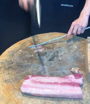 1749202342234858.gif