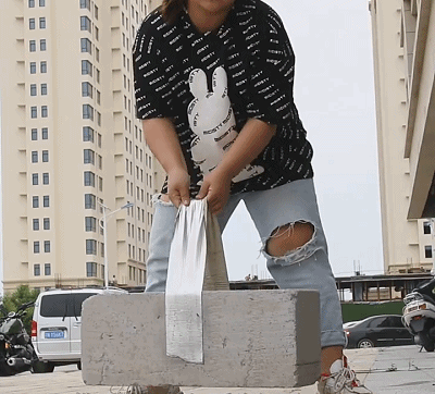 1752810971449770.gif